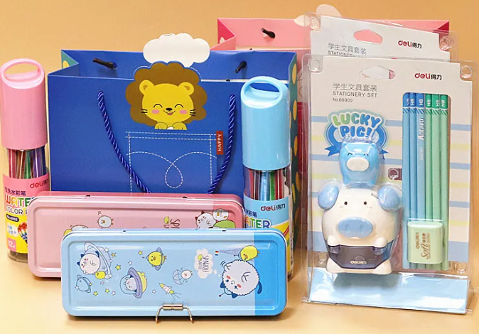 张一* 家庭条件差想要一个文具礼包